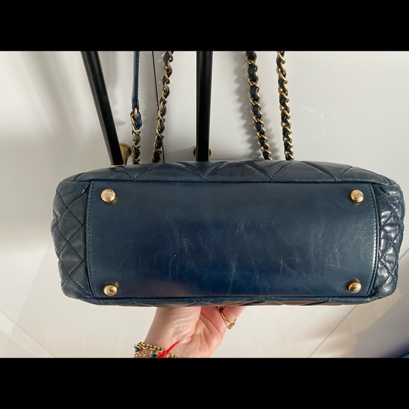 Chanel 15s accordion navy blue crinkled calfskin crossbody/shoulder flap bag - Picture 8 of 15